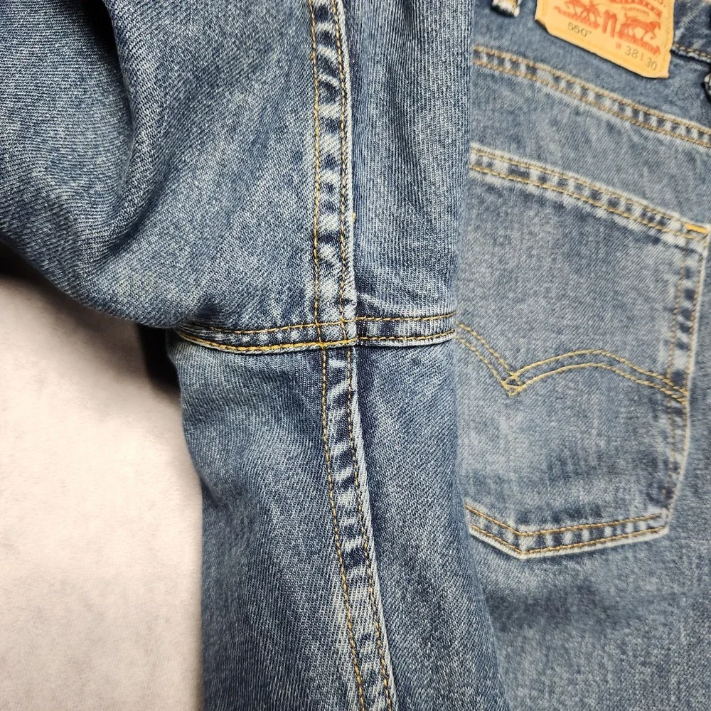 Levis 550 Mens Relaxed Fit Tapered Leg Jeans Medium Wash Blue 38x30